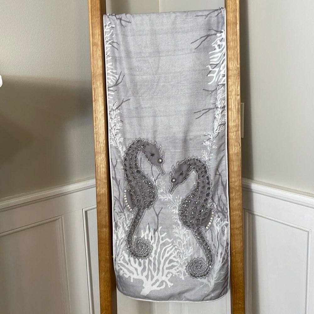 Sea Horse Table Runner